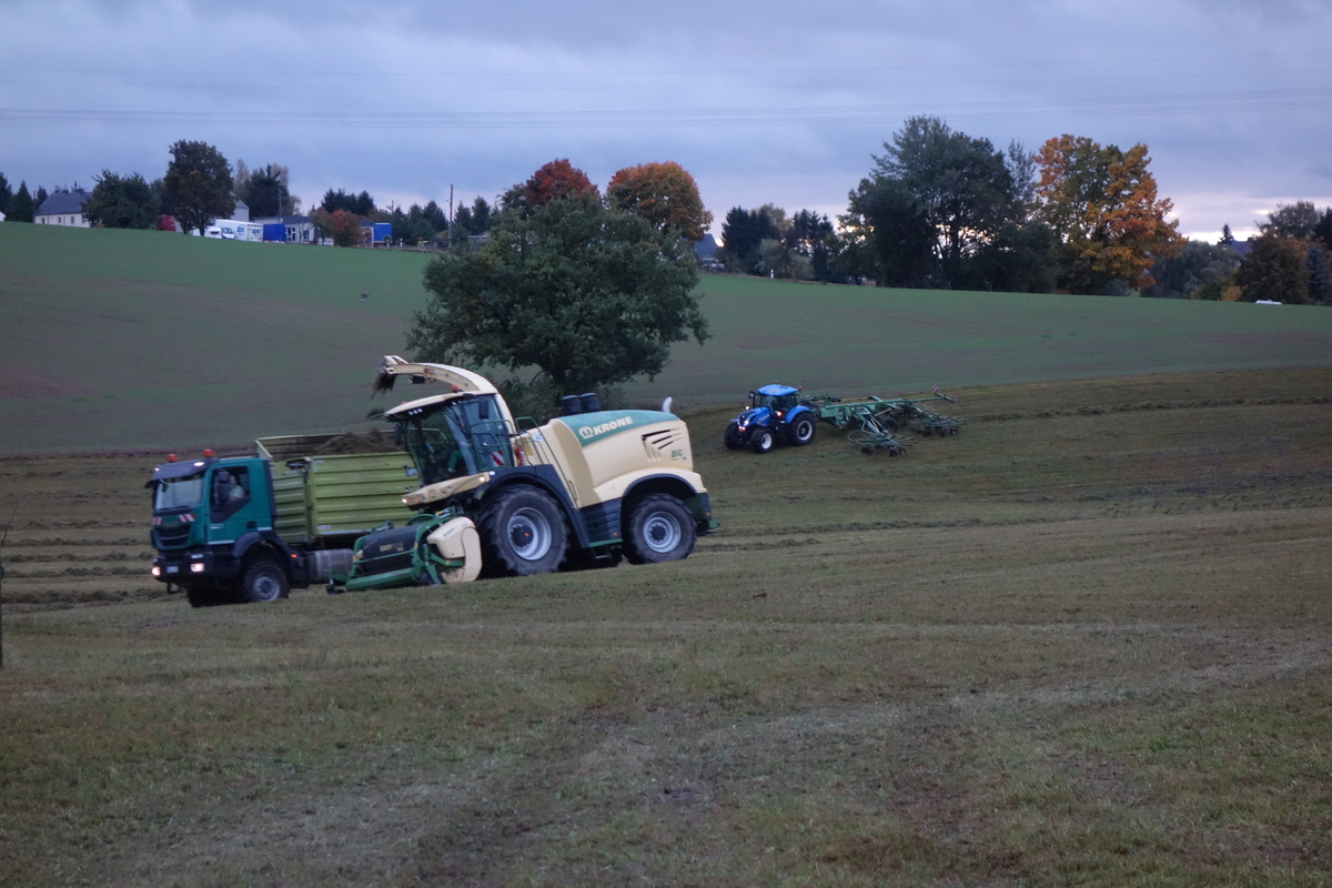 bilder/11_8_2005_2/mega_fendt.jpg