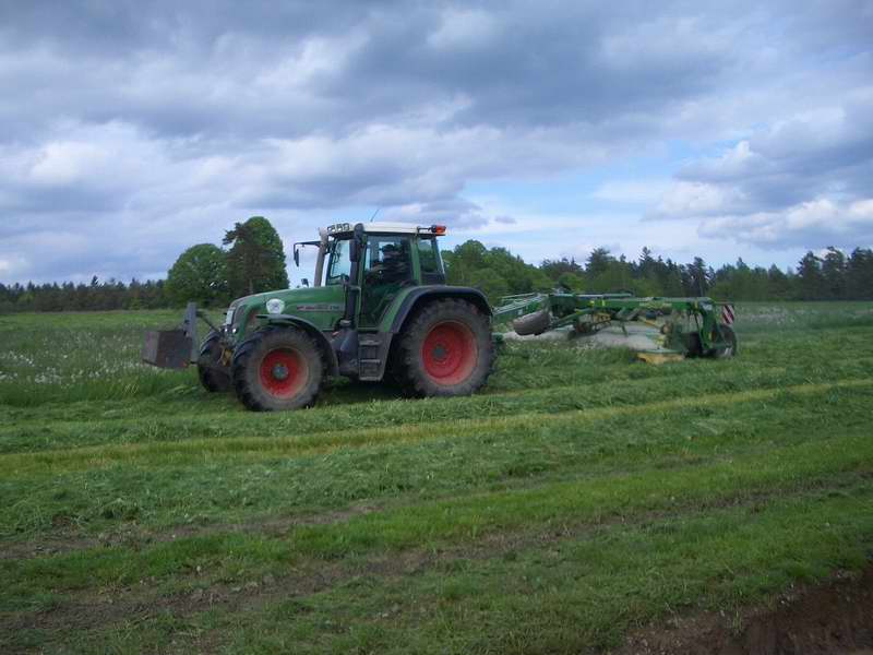 bilder/24_5_2005/fendt_716_14.jpg