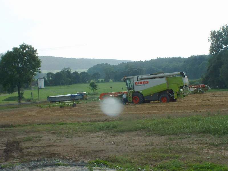 bilder/24_8_2002_1/lexion_+_w50.jpg