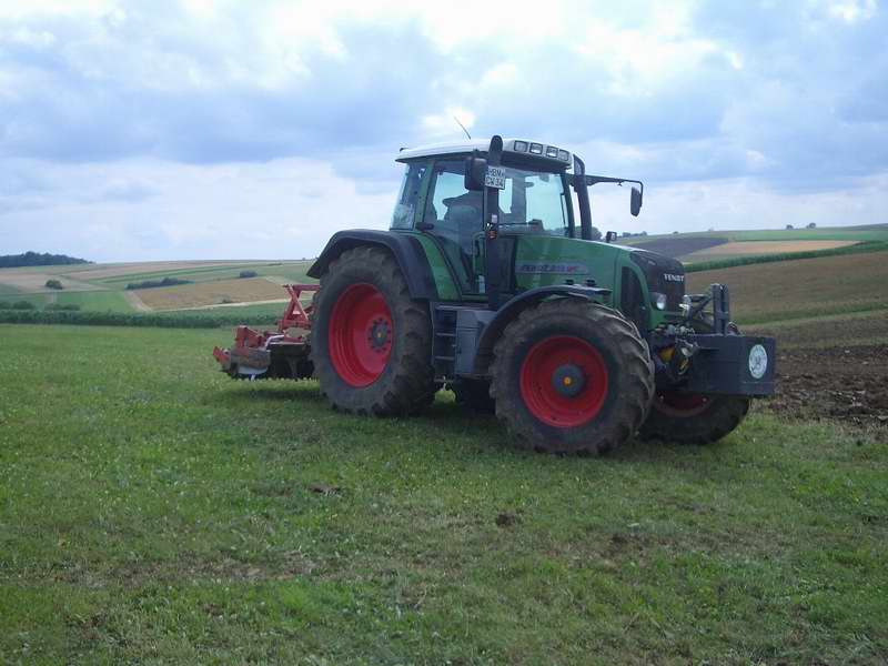 fendt_818_9.jpg