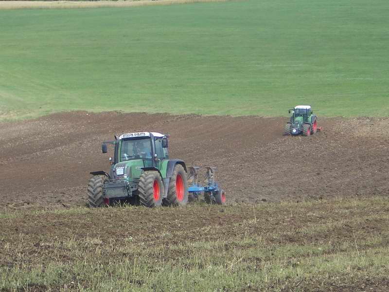 fendt_818_fendt_716.jpg