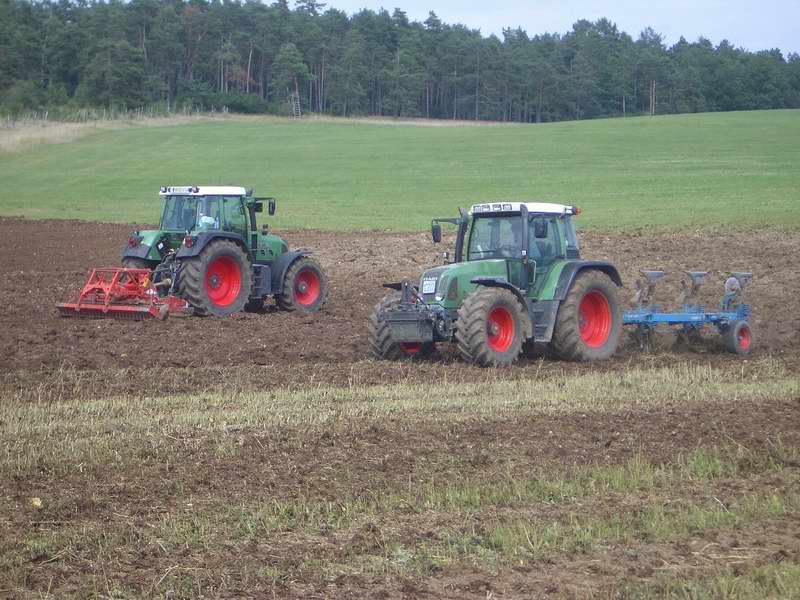 bilder/26_7_2005/fendt_818_fendt_716_5.jpg