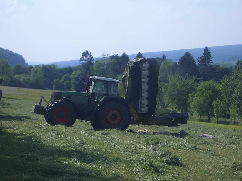 bilder/29_5_2005/fendt_930_15.jpg