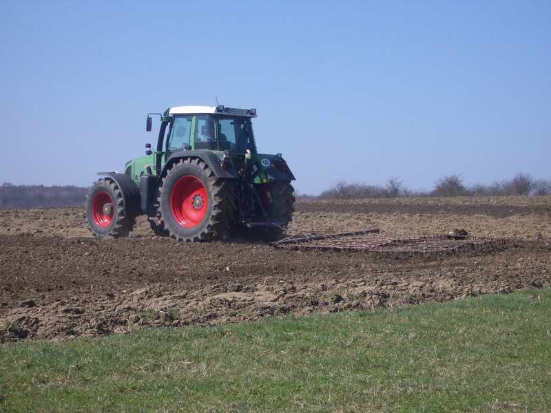 bilder/31_3_2005/fendt_818_10.jpg