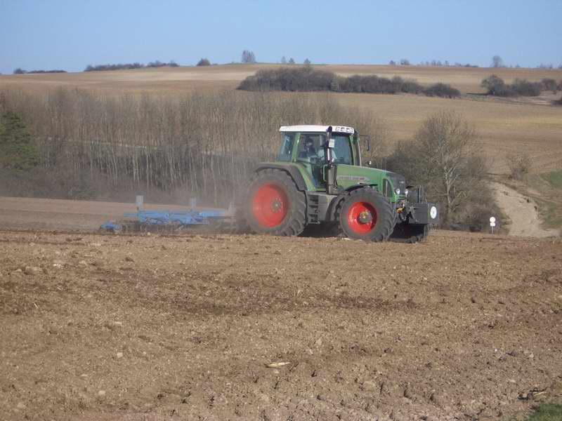 fendt_818_17.jpg