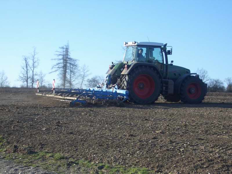 fendt_818_25.jpg