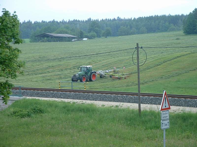 bilder/31_5_2003/fendt_716_2.jpg