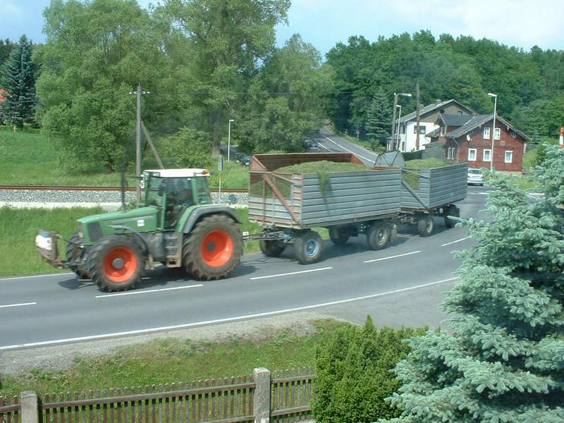 bilder/31_5_2003/fendt_824_2.jpg